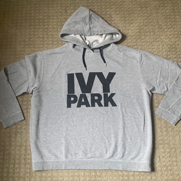 IVY PARK Tops - Ivy Park light heathered gray hoodie